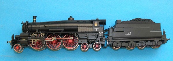 PB145067a.jpg