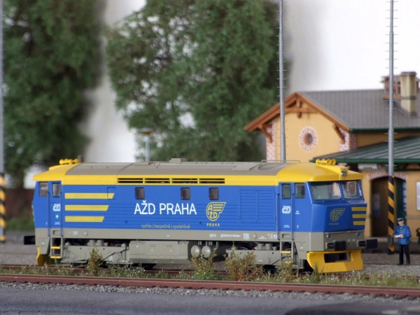 749 039-4 Bardotka.jpg