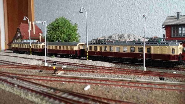 Souprava.jpg (424.36 KiB) Zobrazeno 6448 krát Souprava.jpg