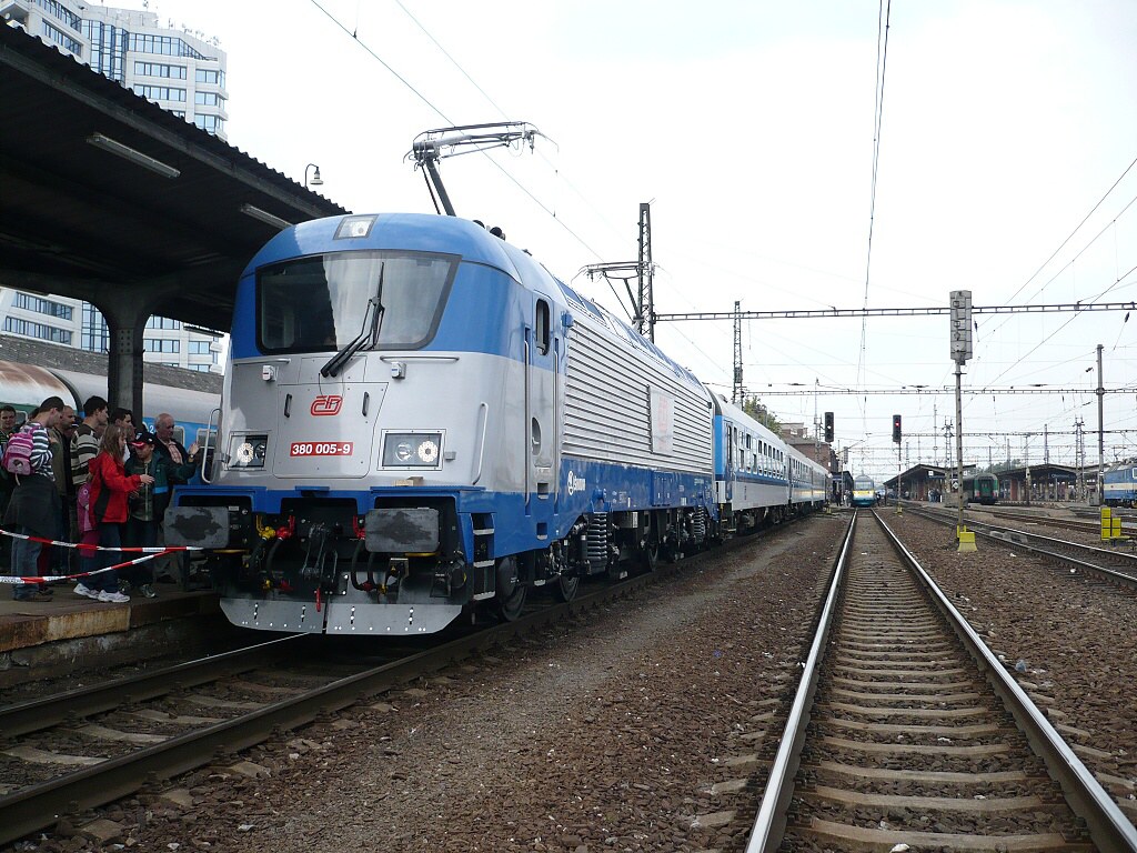 380005.jpg