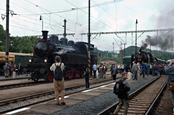 07 Spojování souprav v Letohradě.jpg (554.56 KiB) Zobrazeno 6707 krát 07 Spojování souprav v Letohradě.jpg