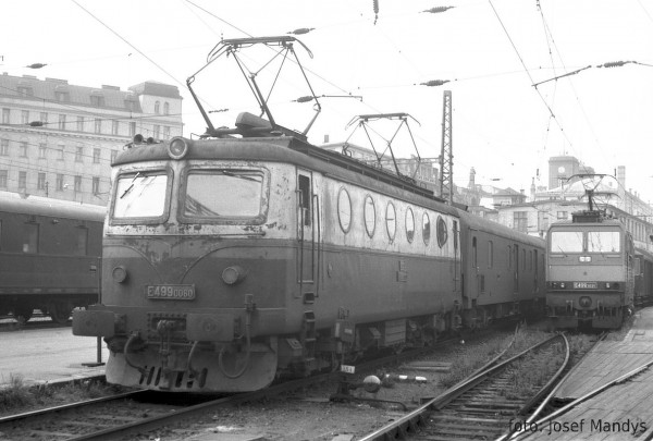 -09- E499.0060 Praha Střed 13.6.1987.jpg