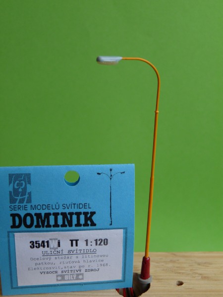 Uliční svítidlo.jpg