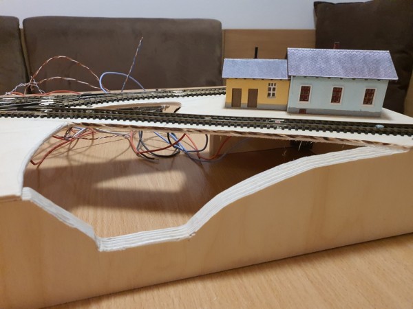 X-track rám pravá.jpg