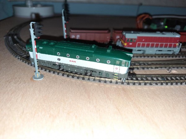 AŽD 70 Návěstidla.cz.jpg (69.91 KiB) Zobrazeno 13510 krát AŽD 70 Návěstidla.cz.jpg