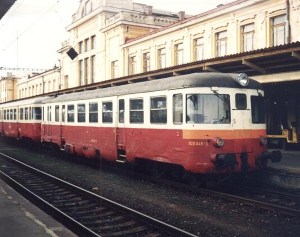 M 240 045 Mar Lázně 1_4_1994.JPG