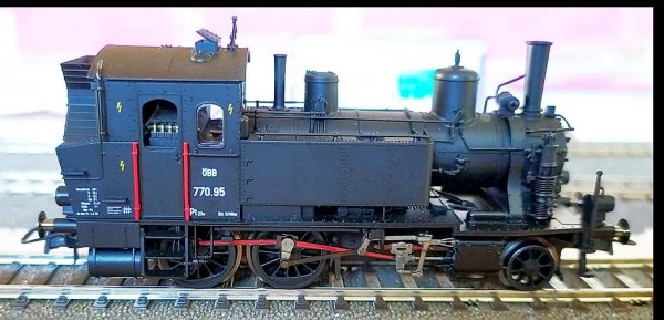 H0_Roco_Rh_770-95_ÖBB_clipboard01.jpg