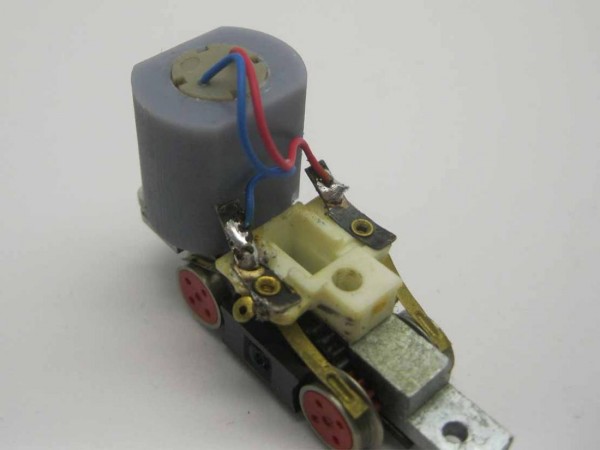 Jouef-H0e-Egger-Bahn-motor-upgrade-MicromotorEU-HEG001G_b_1.JPG