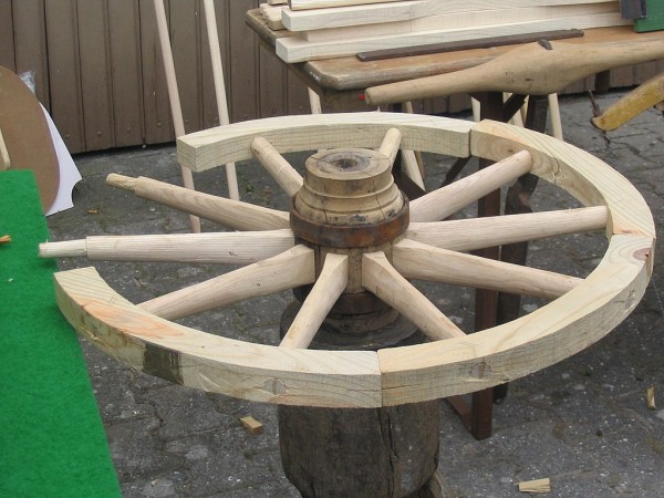Entstehendes_Holzrad.JPG