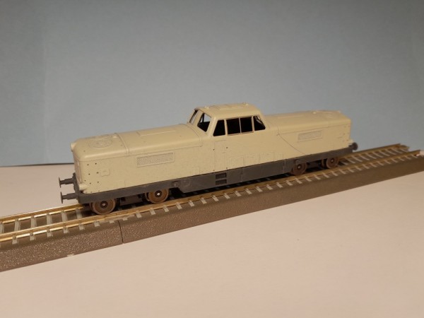 T475_0_02.jpg