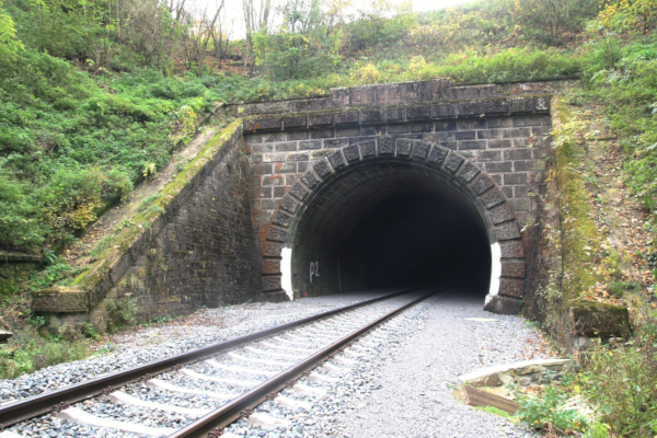 VelkyPrstickyTunel.png