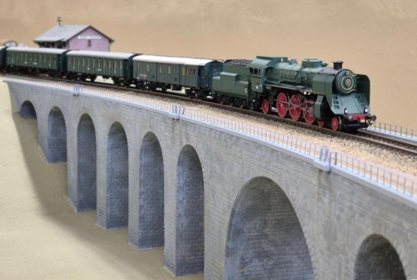 Povrly 251028 Mikado.jpg