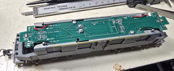 Osazená deska v loko.jpg