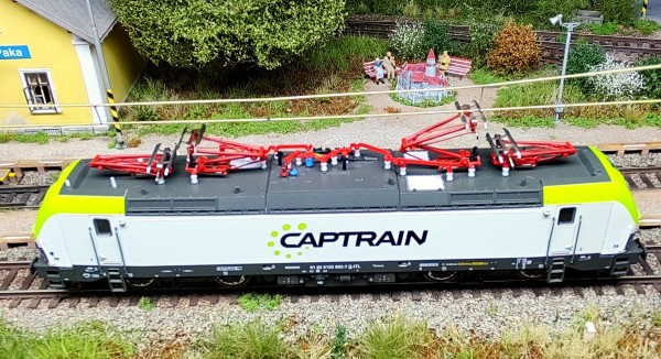 Snímek z videa_1200.jpg