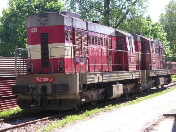742136+366.jpg