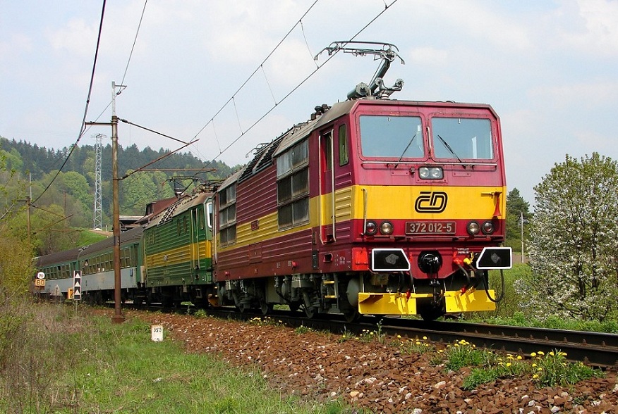 372003.jpg